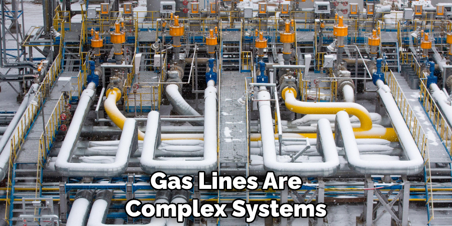Gas Lines Are Complex Systems