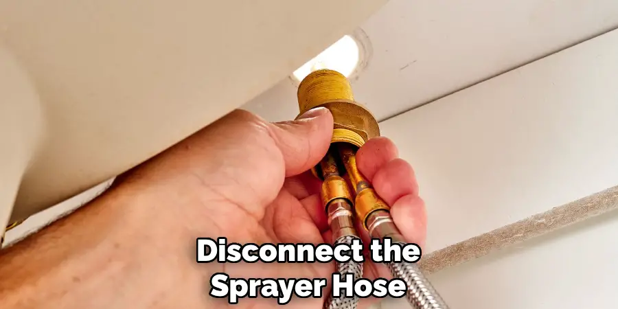 Disconnect the Sprayer Hose