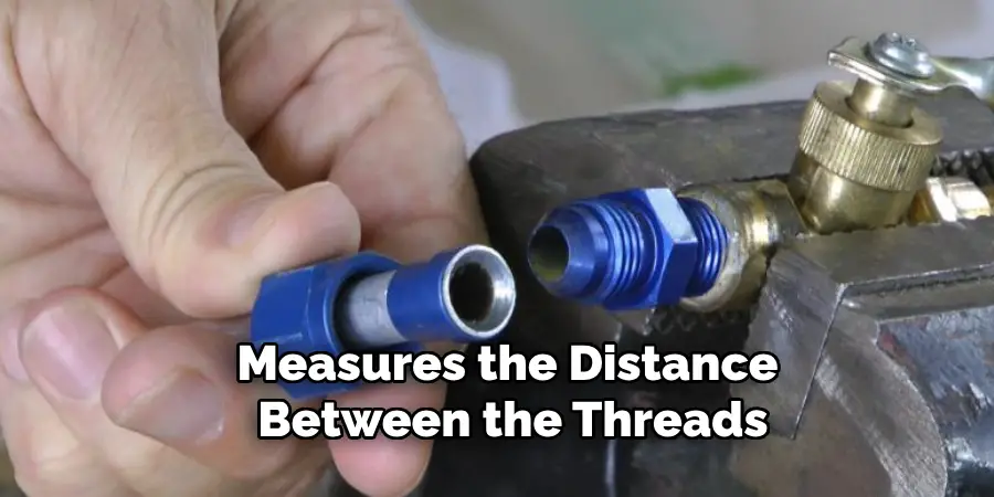 Measures the Distance 
Between the Threads