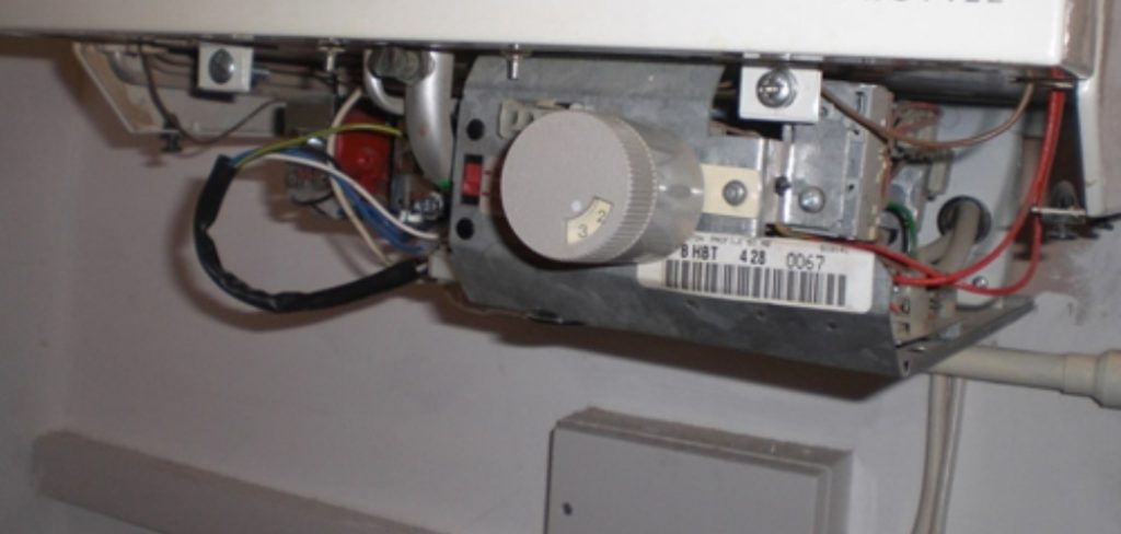 How to Replace a Thermostat on A Hot Water Heater