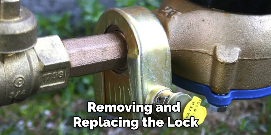 Removing and Replacing the Lock