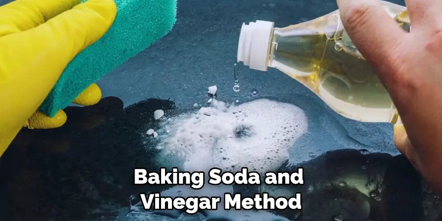 Baking Soda and Vinegar Method