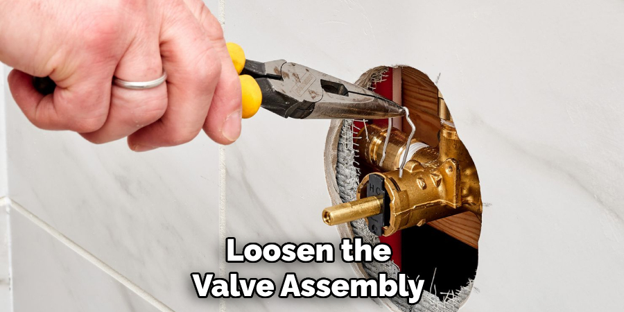 Loosen the Valve Assembly 