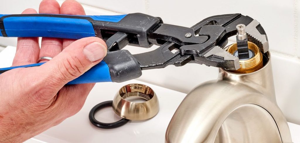 Tighten
The Retaining Nut