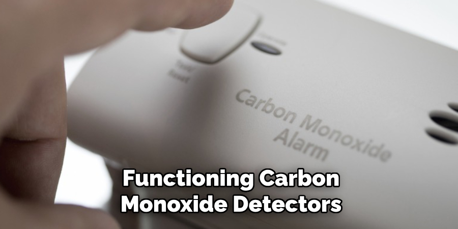 Functioning Carbon
Monoxide Detectors