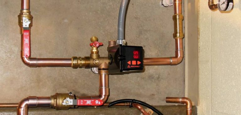 How to Detect Pinhole Leaks in Copper Pipe