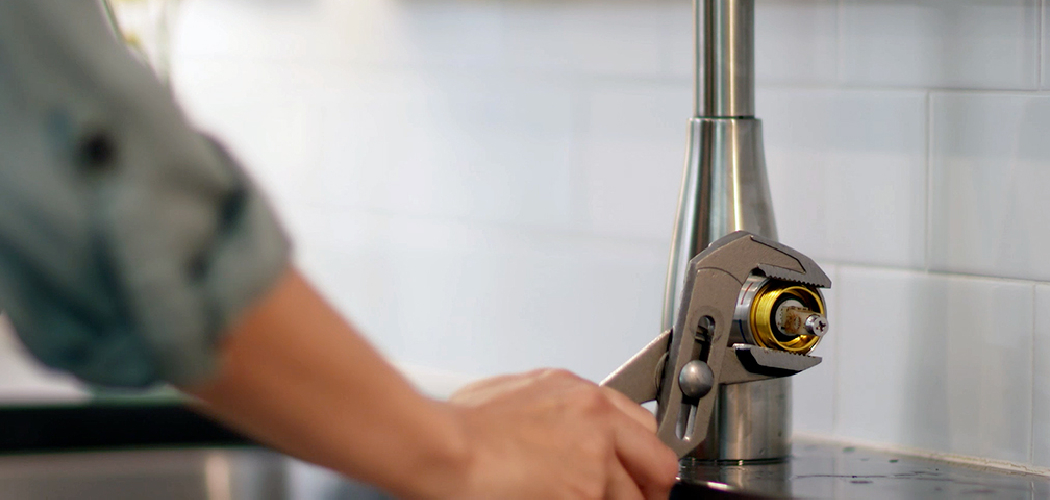 How to Remove Cartridge From Faucet